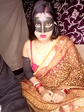 Hot muskaan online show from February 2026 07:07:01 PM