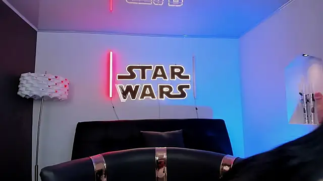 miss   evangeline online show from December 2025 02:05:01 AM