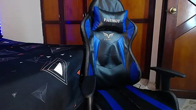 1Tommy9 online show from January 2025 10:02:01 PM