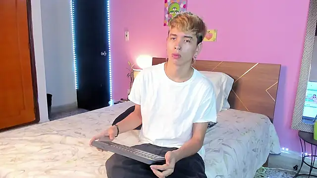 Brian-Ausslos online show from February 2025 04:42:01 AM