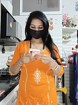 Snapshot of Best-Couple chatting on June 2026 01:50:02 AM Best-Couple online show from June 2026 01:50:02 AM