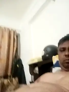 Snapshot of jemes21in chatting on February 2025 06:59:01 PM jemes21in online show from February 2025 06:59:01 PM