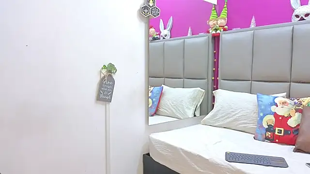 KRYSSTARITTER4 online show from November 2025 02:56:01 AM