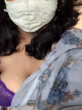 Snapshot of Rathi22 chatting on June 2026 01:45:01 AM Rathi22 online show from June 2026 01:45:01 AM