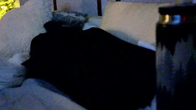 ivynyxx online show from March 2026 09:30:01 PM