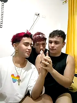 Snapshot of Lian_Noath chatting on January 2025 10:47:02 PM Lian Noath online show from January 2025 10:47:02 PM