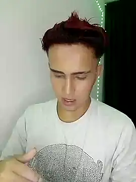 Snapshot of Lian_Noath chatting on February 2025 01:04:02 AM Lian Noath online show from February 2025 01:04:02 AM