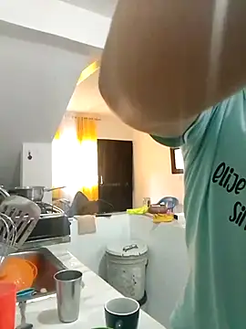 Snapshot of Lian_Noath chatting on February 2025 01:00:02 PM Lian Noath online show from February 2025 01:00:02 PM