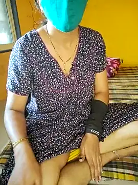 lovelygirl4567 online show from March 2025 04:43:02 AM