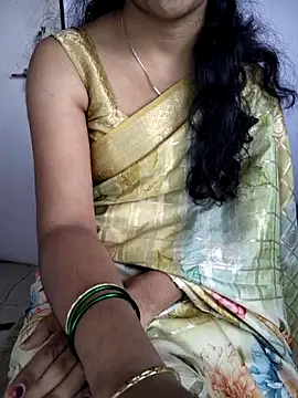 lovelygirl4567 online show from February 2026 05:49:01 AM