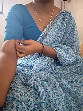 lovelygirl4567 online show from April 2026 05:03:02 AM