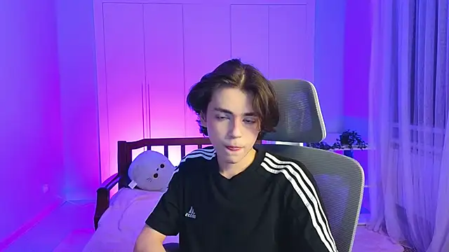 b0y fantasy online show from January 2025 05:15:02 PM