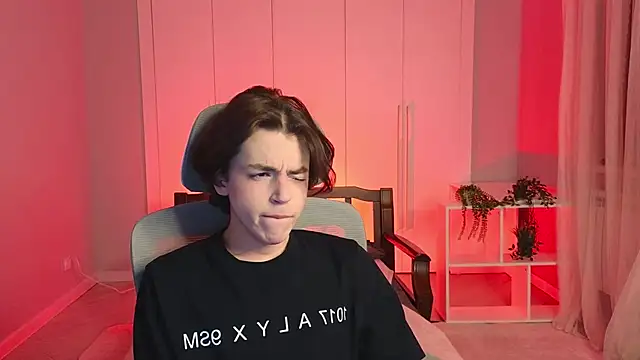 b0y fantasy online show from January 2025 05:33:02 PM