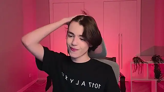 b0y fantasy online show from January 2025 07:45:01 PM