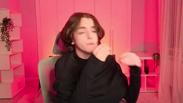 b0y fantasy online show from February 2025 05:53:02 PM