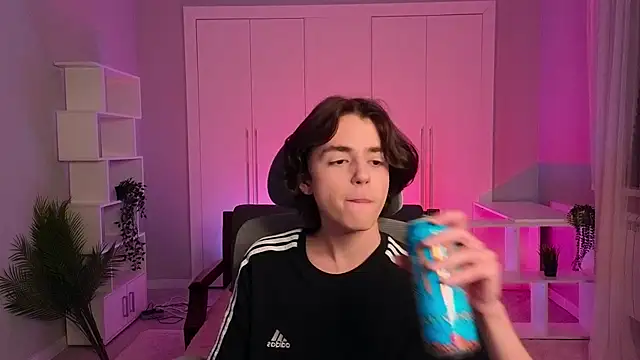 b0y fantasy online show from February 2025 06:02:02 PM