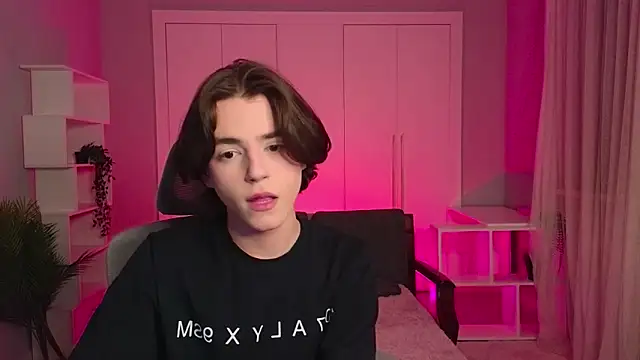 b0y fantasy online show from February 2025 06:33:01 PM