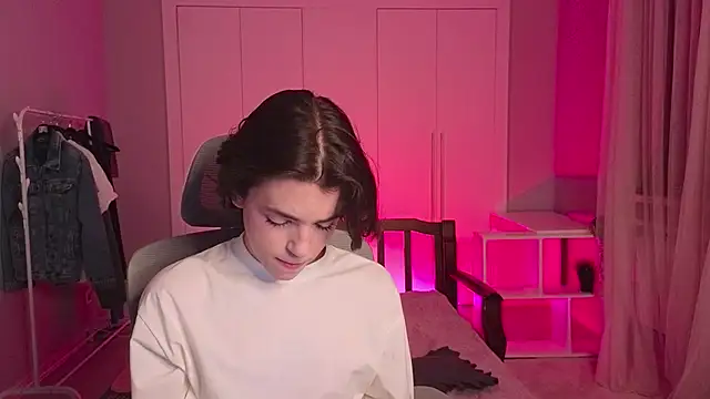 b0y fantasy online show from February 2025 06:56:02 PM