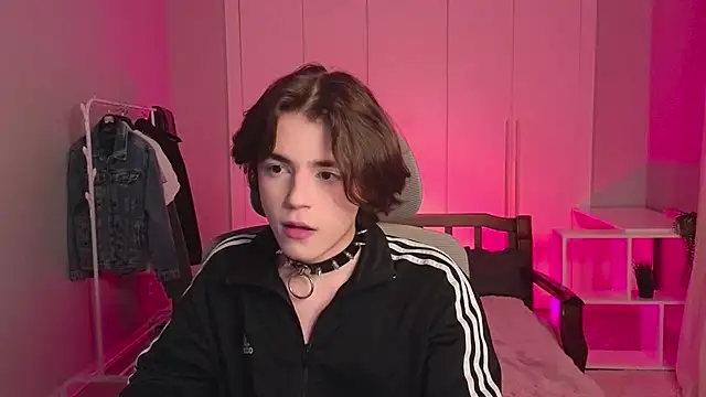 b0y fantasy online show from February 2025 05:09:02 PM