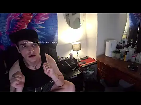 Snapshot of TylerXAnthony chatting on November 2025 11:21:02 AM TylerXAnthony online show from November 2025 11:21:02 AM