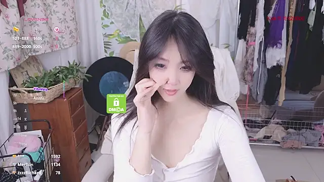 xiaotiantian-76 online show from June 2026 02:33:01 PM