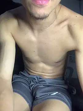 gabrielzinnnn085 online show from April 2026 05:18:02 AM