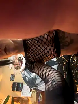 Snapshot of damselaintstressn chatting on October 2025 01:30:01 PM damselaintstressn online show from October 2025 01:30:01 PM