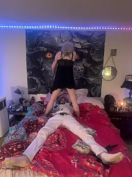 Snapshot of damselaintstressn chatting on October 2025 06:05:02 PM damselaintstressn online show from October 2025 06:05:02 PM