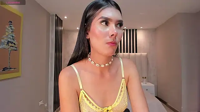 NiaSalvatore online show from February 2025 10:31:02 PM