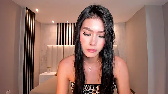 NiaSalvatore online show from March 2025 10:38:01 PM