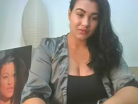 Snapshot of TheTopSecret chatting on February 2025 08:07:02 PM TheTopSecret online show from February 2025 08:07:02 PM