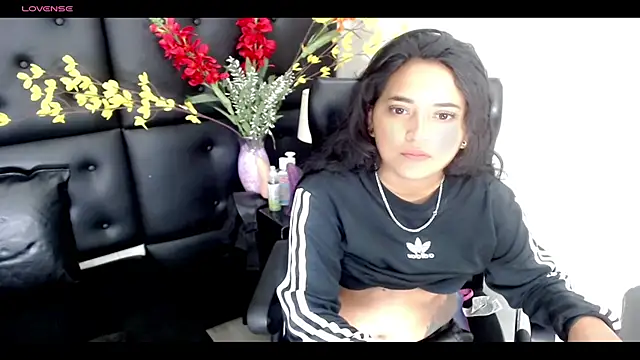 Carolaine01 online show from February 2025 09:17:01 PM