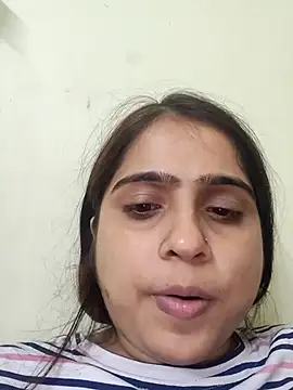 shreya1765 online show from November 2025 04:29:02 PM