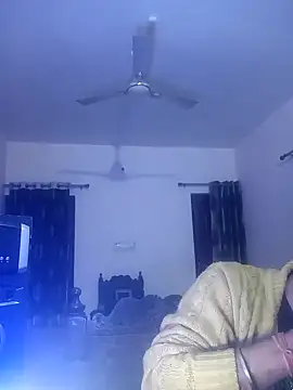 Snapshot of MAGNETICDADDY8 chatting on January 2025 12:52:02 PM MAGNETICDADDY8 online show from January 2025 12:52:02 PM