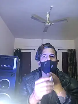 Snapshot of MAGNETICDADDY8 chatting on January 2025 12:13:01 PM MAGNETICDADDY8 online show from January 2025 12:13:01 PM
