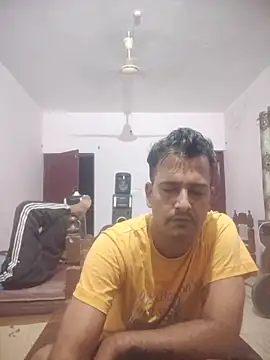 Snapshot of MAGNETICDADDY8 chatting on September 2025 01:16:02 PM MAGNETICDADDY8 online show from September 2025 01:16:02 PM
