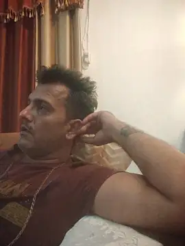 Snapshot of MAGNETICDADDY8 chatting on October 2025 06:06:02 PM MAGNETICDADDY8 online show from October 2025 06:06:02 PM