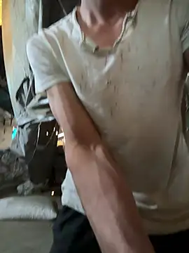 Snapshot of yanlizkurt01 chatting on June 2026 11:31:01 AM yanlizkurt01 online show from June 2026 11:31:01 AM