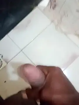 rodrig2107 online show from February 2026 12:14:02 AM