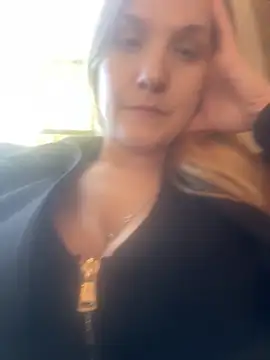 Kitty DaCocks online show from November 2025 08:41:01 PM