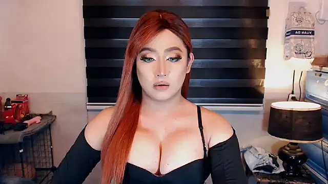 Snapshot of MistressJewel chatting on February 2025 05:14:01 AM MistressJewel online show from February 2025 05:14:01 AM