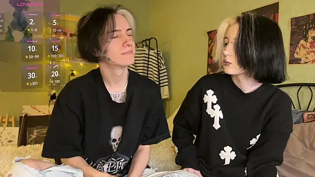 VeryRare TwinS online show from October 2025 10:08:01 PM