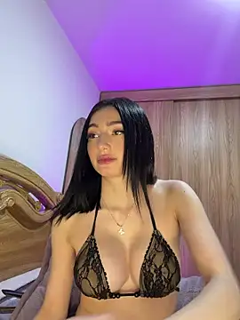 Maddy Jones online show from April 2026 01:36:02 AM