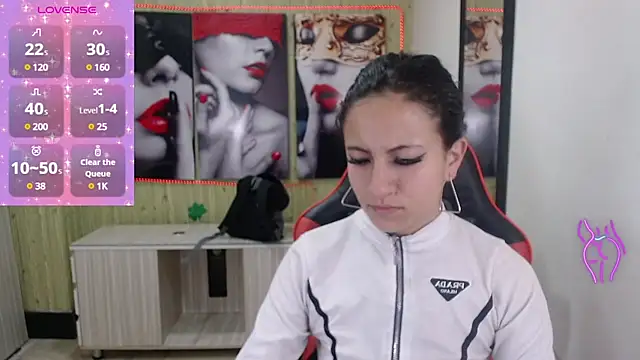 Anniee x online show from January 2025 11:43:01 AM