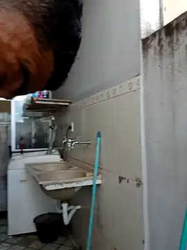 AliceRuivinha2 online show from April 2026 04:59:01 PM