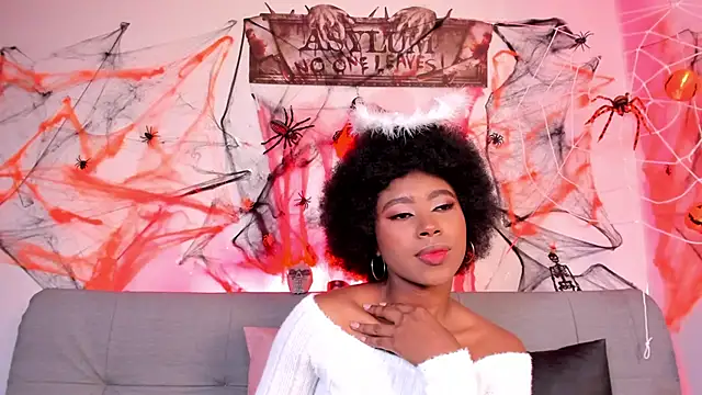 violeta ruiz  online show from October 2025 10:10:01 PM