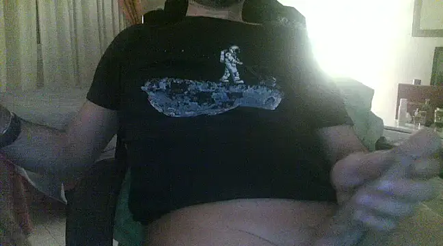 Snapshot of Patrickhound chatting on January 2025 02:15:02 AM Patrickhound online show from January 2025 02:15:02 AM