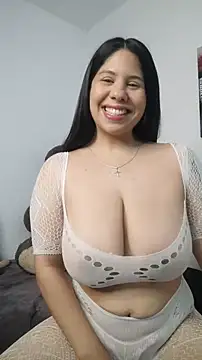 Snapshot of downsonMia chatting on May 2026 01:19:01 PM downsonMia online show from May 2026 01:19:01 PM