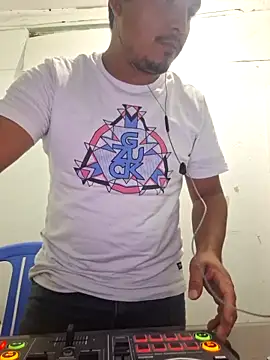 Snapshot of ikkyh2rj chatting on January 2025 12:38:02 AM ikkyh2rj online show from January 2025 12:38:02 AM