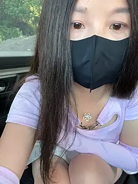 Snapshot of SSSniang- chatting on May 2026 12:17:01 AM SSSniang- online show from May 2026 12:17:01 AM